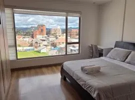 Enorme casa moderna de lujo, 4 camas, junto al hotel Oro verde, 2 garajes electricos
