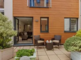 2 Middlecombe - Luxury Apartment at Byron Woolacombe, only 4 minute walk to Woolacombe Beach!