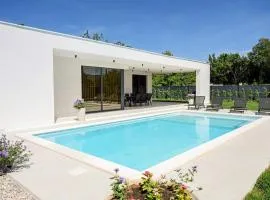 Exklusive Luxusvilla with heated pool - pet friendly