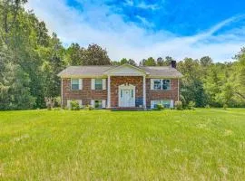3 Mi to Dtwn: Spacious Warsaw Retreat w/ Huge Yard
