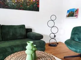 New! Modern apartment ideal for families