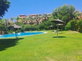 Pareado en la Playa del Ancla, urbanización privada - Terrazas de Urbis