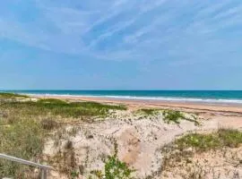 Wake up 2 Quiet Ocean Views, centrally located A1A