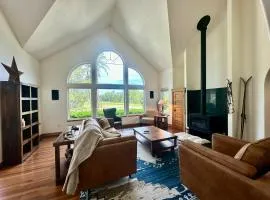 ElkLandia- A spacious 5bd Home in Sunny Sequim, WA -Horses & Dogs welcome!