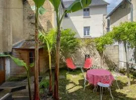 Gîte de caractère au cœur du village - FR-1-381-667