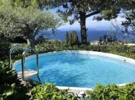 Luxury Villa Zaffiro - Pool, Garden and Sea View