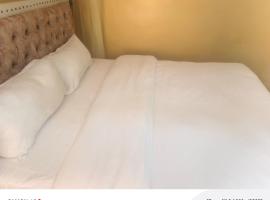Naamin sports lounge kagio: Kagio şehrinde bir otel