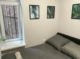 MMRent Marble Room