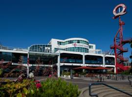 Coast Lonsdale Quay Hotel, khách sạn ở North Vancouver