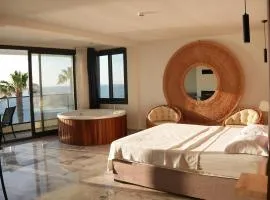 Ciftlique Otel Cesme