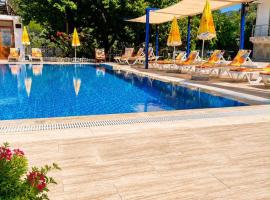 Emir Palas Hotel، فندق في إيكنجيك