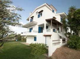 Mantilida Villa & Studio