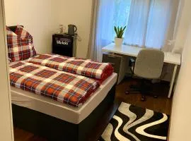 Cozy room with private bathroom in Berg-am-Laim