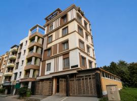 The Fortune Hotel, Newtown: New Town şehrinde bir otel