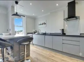 Lennox Lodge 2