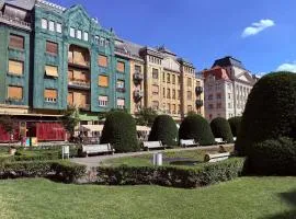 One Apartments Victory Square KM 0