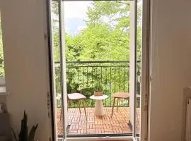 Karaimu street balcony apartment