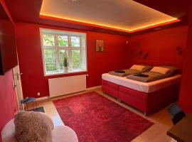 4SEASONS - Crimson Autumn Suite, hotel v destinaci Aalborg