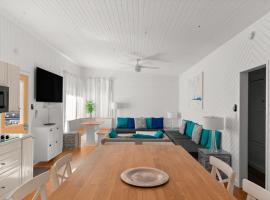 10 Cayuga, Hotel in Ocean Bay Park