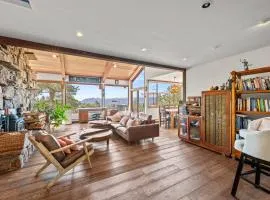 Mtn House w/ Stunning Views, Sauna, HotTub, Trails