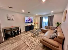 The Cozy Suite - 1BR with Free Parking