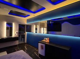 Ellus Motel โรงแรมในจัวเซโรดูนอร์จิ