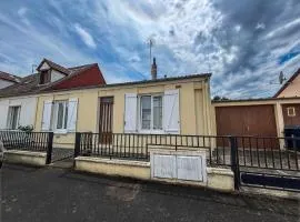 Maison avec jardin, proche centre-ville et sites touristiques - FR-1-591-59
