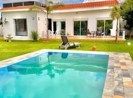 Luxury Villa with Pool & Garden5km from Cabo