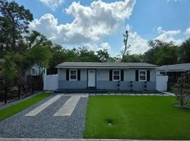 Cozy Downtown Lake Mary House