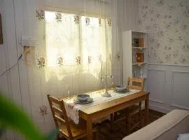 Classic Home 1