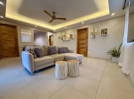 Modern apartment with pool in Grand Baie