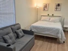 New Modern Studio Near Paine field