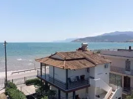 Seaside Appartment Bluethalassa with Garden