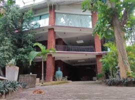 Airport Castle by Lasiz, hotel v destin&aacute;cii Katunayake v bl&iacute;zkosti letiska Medzin&aacute;rodn&eacute; letisko Bandaranaike