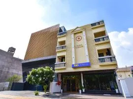 FabHotel Aura Azure, Mahalaxmi Nagar