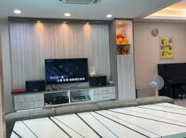 Sekinchan Spacious 2 and Half Storey Homestay 100m Walk to KFC 7 Eleven 24hr Clinic KTV BBQ 适耕庄宽敞2层半民宿 100米到KFC 7 Eleven KTV BBQ