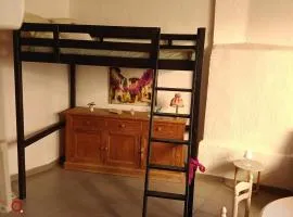 Studio centre ville d'orange