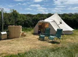 Daisys Meadow Retreat Tent Sleeps 2 with Hot Tub