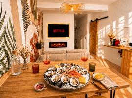 MRODBNB - Appart Neuf - Aperçu Mer - 25m Plage & Resto - Ciné - cheminée - Popcorn、カンカルのホテル