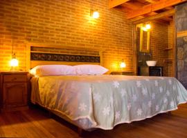 Lauquen Pilmaiquen y spa: Merlo'da bir otel