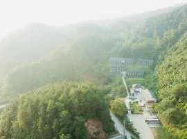 Sài Gòn - Bản Giốc Resort