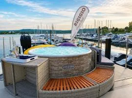 DIAMOND Bigigio House Boat