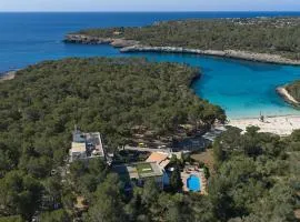 Hotel Playa Mondrago