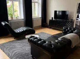 Exklusives und stilvoll eingerichtetes Apartment für Erwachsene