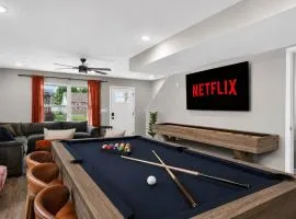 Spacious 6BR Louisville Duplex Sleeps 27 Games