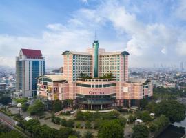 Hotel Ciputra Jakarta managed by Swiss-Belhotel International, khách sạn ở Jakarta