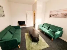 Apartment Sleeps 4 with Pets Welcome