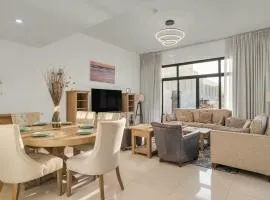 3BR villa BBQ Pool and Maidroom near diving center Dana Island