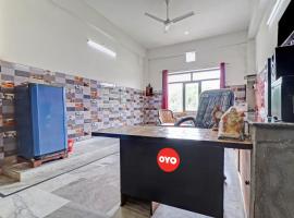 Hotel O Gayatri Parks, hotel u gradu Dhāmpur