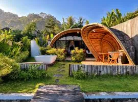 Circle House Bamboo Sidemen